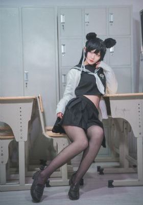溪边春色
